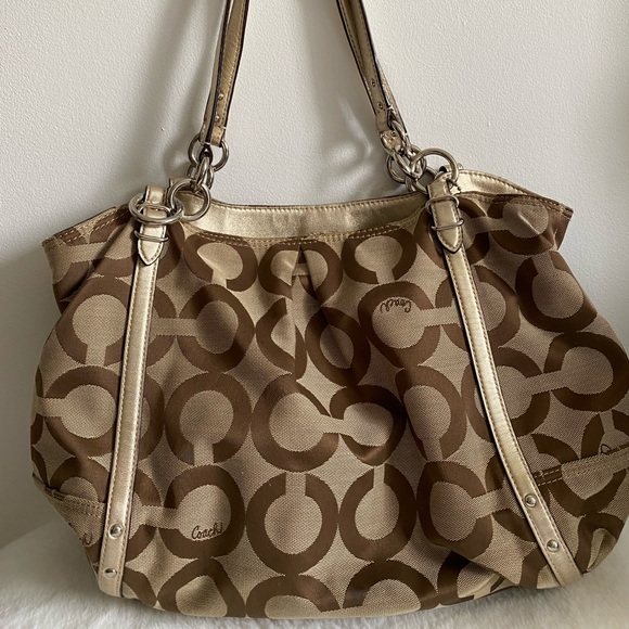 Coach Shoulder Bag
